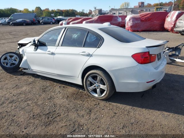 Photo 2 VIN: WBA3C1C53FP852972 - BMW 328I 