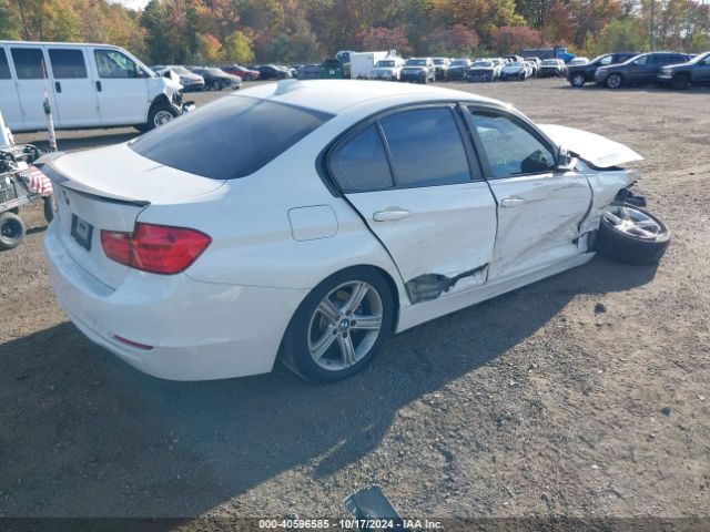 Photo 3 VIN: WBA3C1C53FP852972 - BMW 328I 