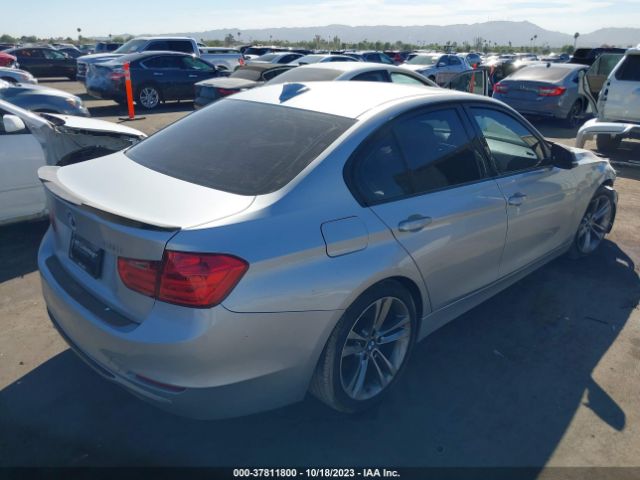 Photo 3 VIN: WBA3C1C54CF433207 - BMW 328I 