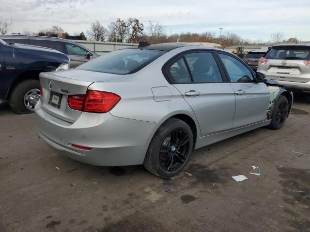 Photo 2 VIN: WBA3C1C54DF442216 - BMW 328 I SULE 