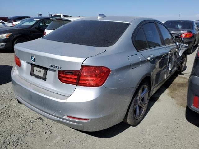 Photo 2 VIN: WBA3C1C54DF443656 - BMW 328 I SULE 