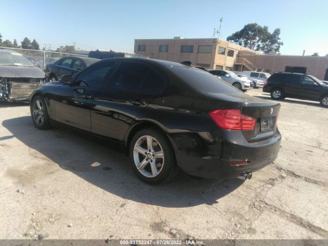 Photo 2 VIN: WBA3C1C54EK107160 - BMW 3 SERIES 