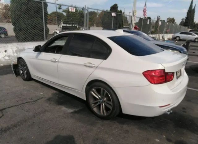 Photo 2 VIN: WBA3C1C54FK120394 - BMW 3 SERIES 