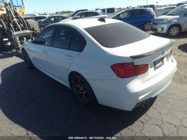 Photo 2 VIN: WBA3C1C54FK121125 - BMW 328I 