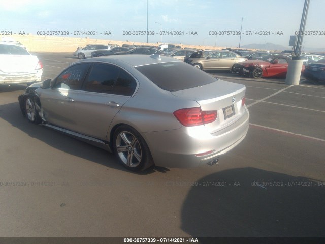 Photo 2 VIN: WBA3C1C54FP852480 - BMW 328I 