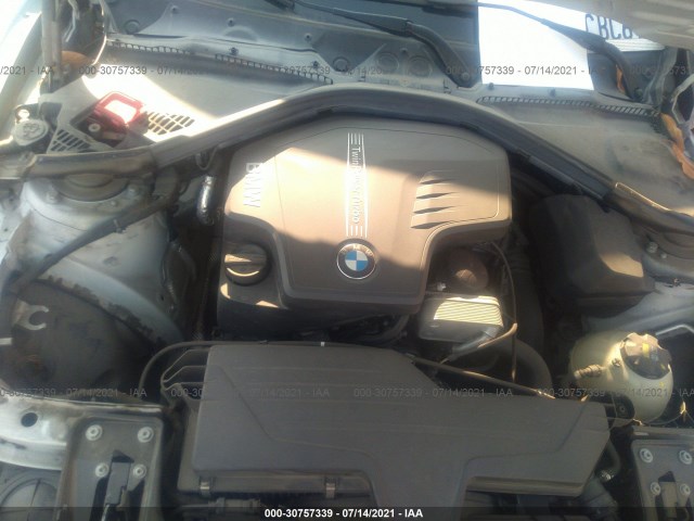 Photo 9 VIN: WBA3C1C54FP852480 - BMW 328I 