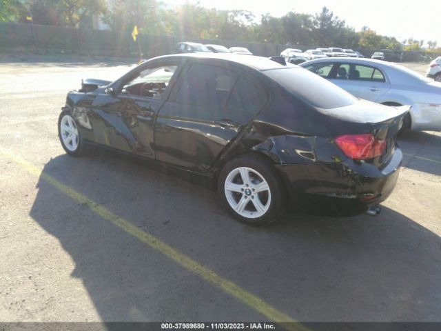 Photo 2 VIN: WBA3C1C55CF430347 - BMW 328I 