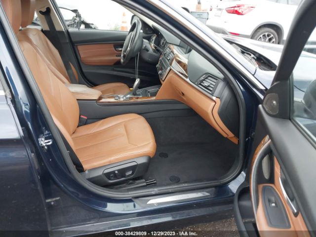 Photo 4 VIN: WBA3C1C55CF431191 - BMW 328I 