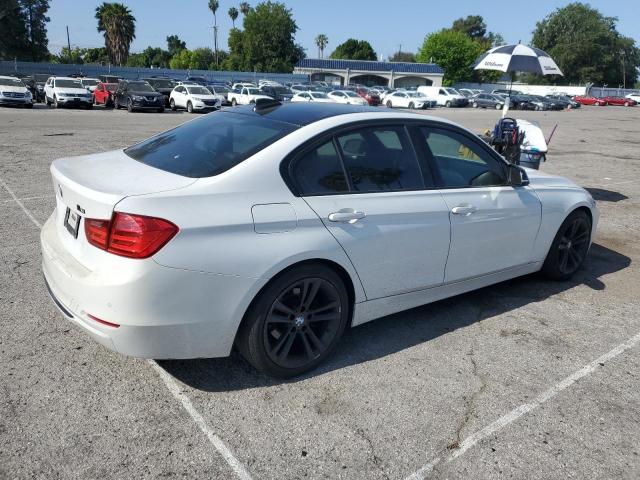 Photo 2 VIN: WBA3C1C55CF431885 - BMW 3 SERIES 