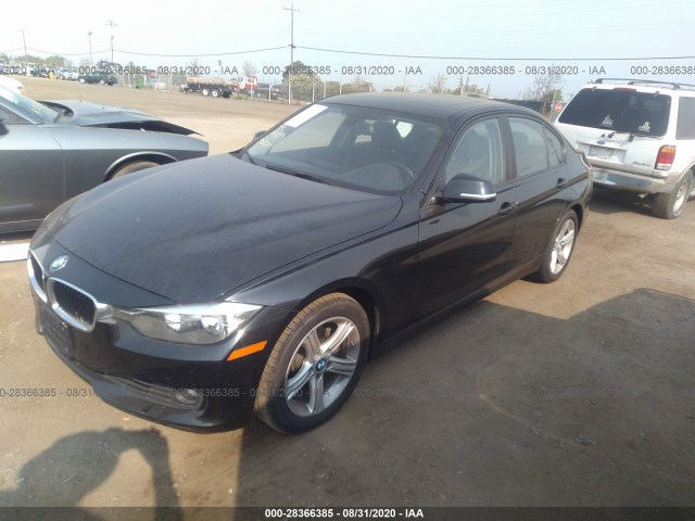 Photo 1 VIN: WBA3C1C55CF433555 - BMW 3 