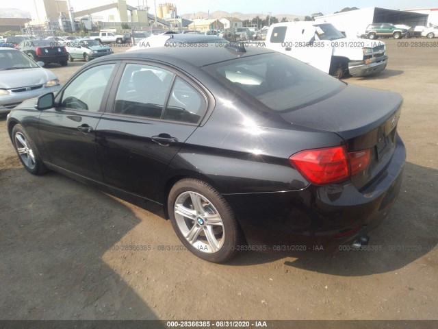 Photo 2 VIN: WBA3C1C55CF433555 - BMW 3 