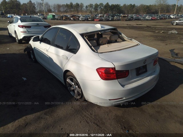 Photo 2 VIN: WBA3C1C55DF439163 - BMW 3 