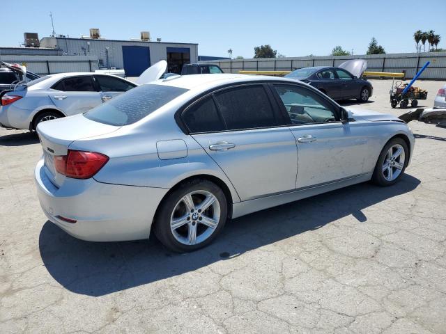 Photo 2 VIN: WBA3C1C55EK109662 - BMW 3 SERIES 