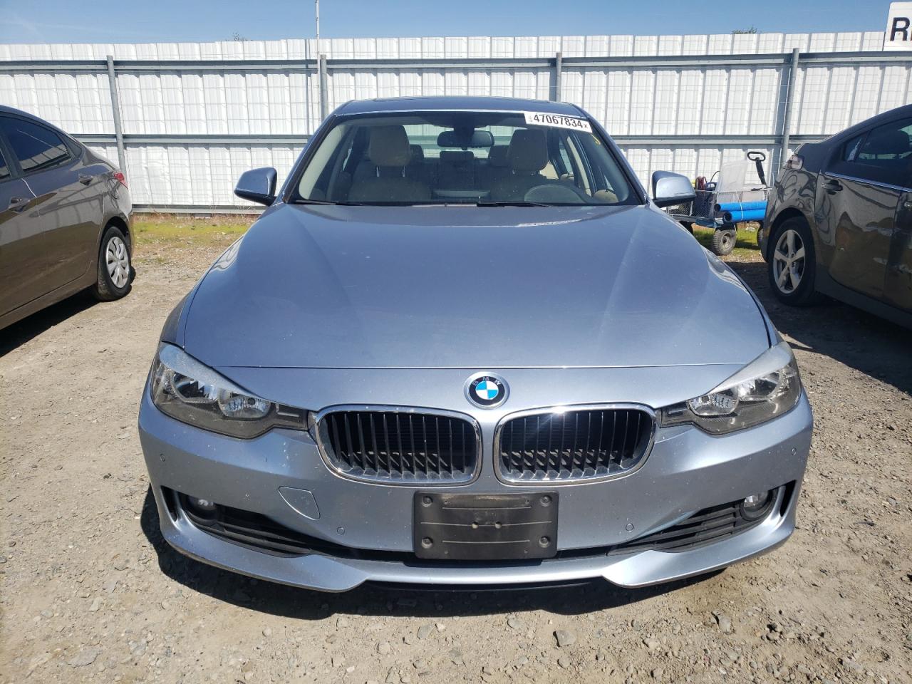 Photo 4 VIN: WBA3C1C55FK118928 - BMW 3ER 