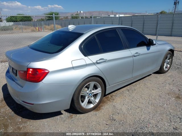 Photo 3 VIN: WBA3C1C55FK124289 - BMW 328I 