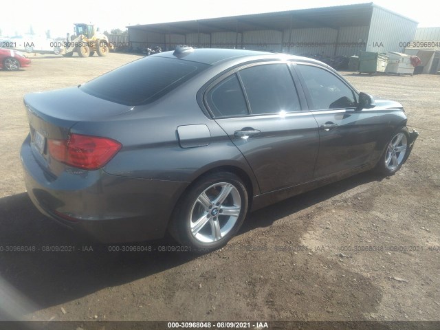 Photo 3 VIN: WBA3C1C55FP851256 - BMW 3 