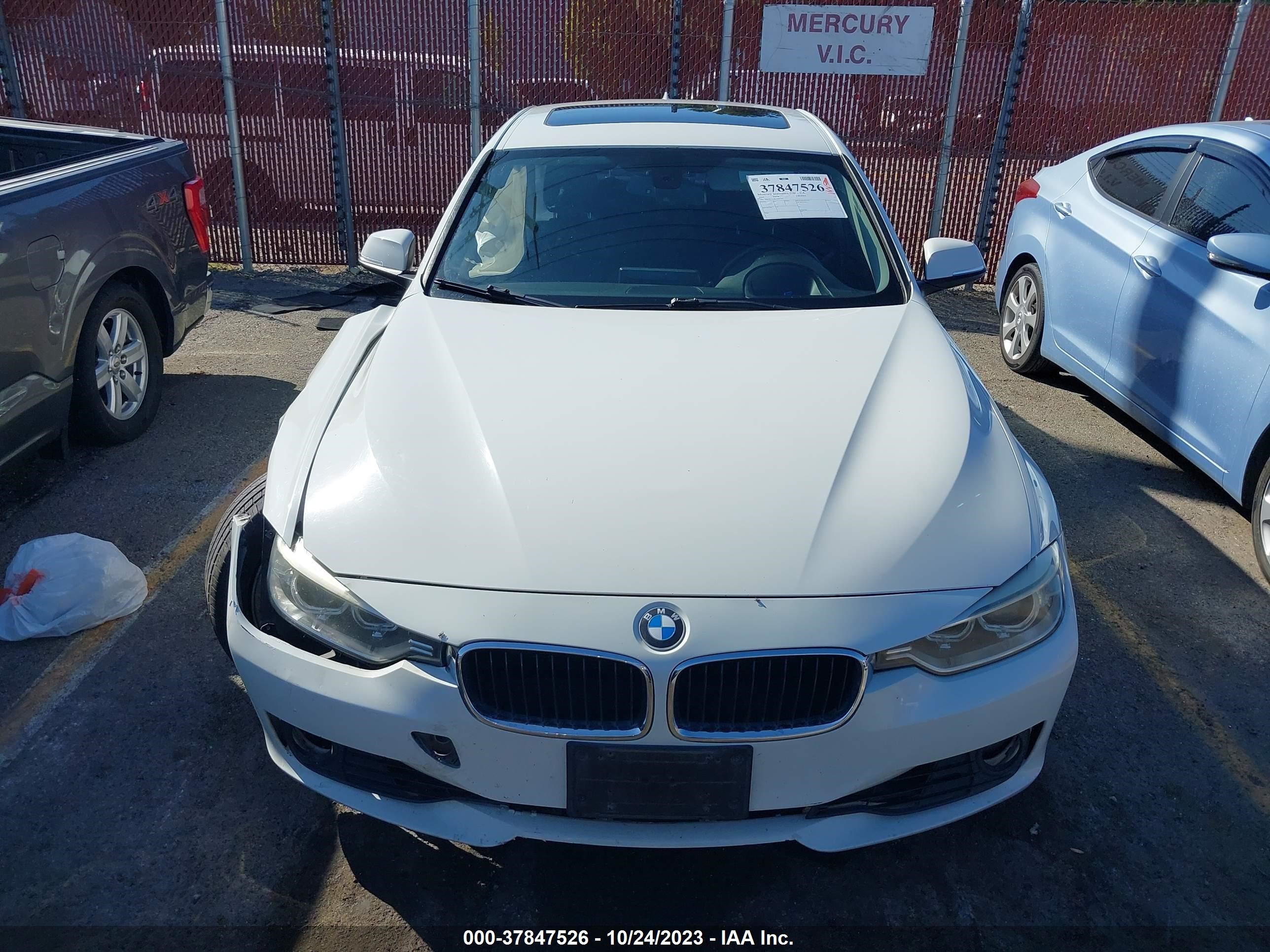 Photo 11 VIN: WBA3C1C56CF431765 - BMW 3ER 