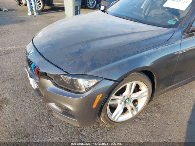 Photo 5 VIN: WBA3C1C56DF435560 - BMW 328I 