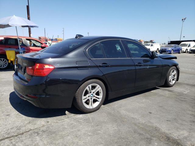 Photo 2 VIN: WBA3C1C56DF436174 - BMW 3 SERIES 