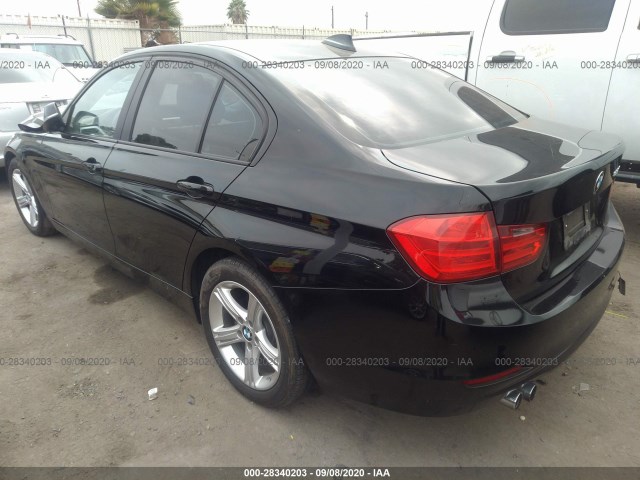 Photo 2 VIN: WBA3C1C56DF439706 - BMW 3 