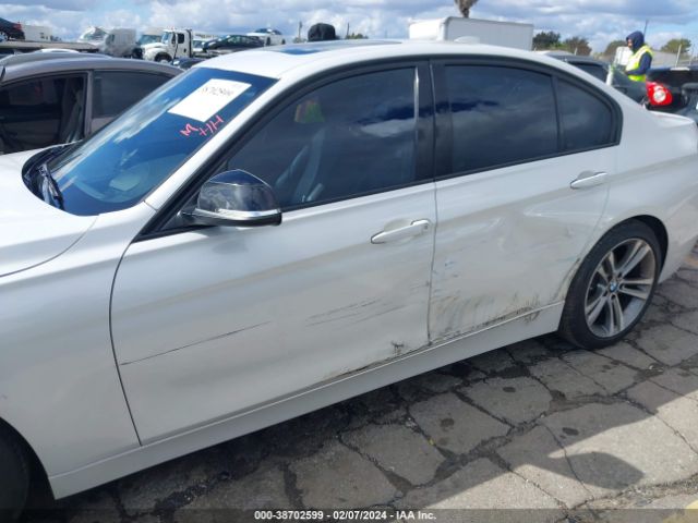 Photo 5 VIN: WBA3C1C57DF436149 - BMW 328I 