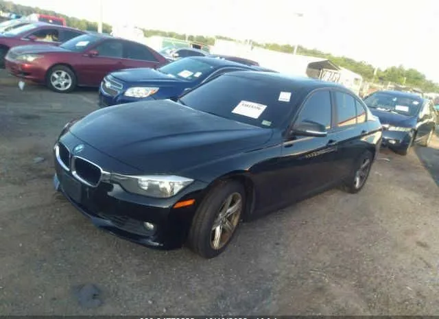 Photo 1 VIN: WBA3C1C57DK104090 - BMW 328I 