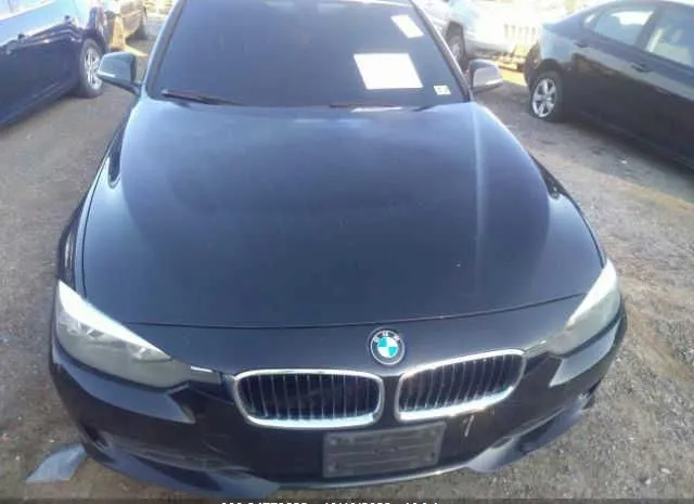 Photo 5 VIN: WBA3C1C57DK104090 - BMW 328I 