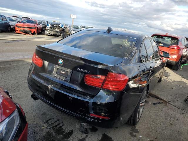 Photo 2 VIN: WBA3C1C57EK105340 - BMW 3 SERIES 