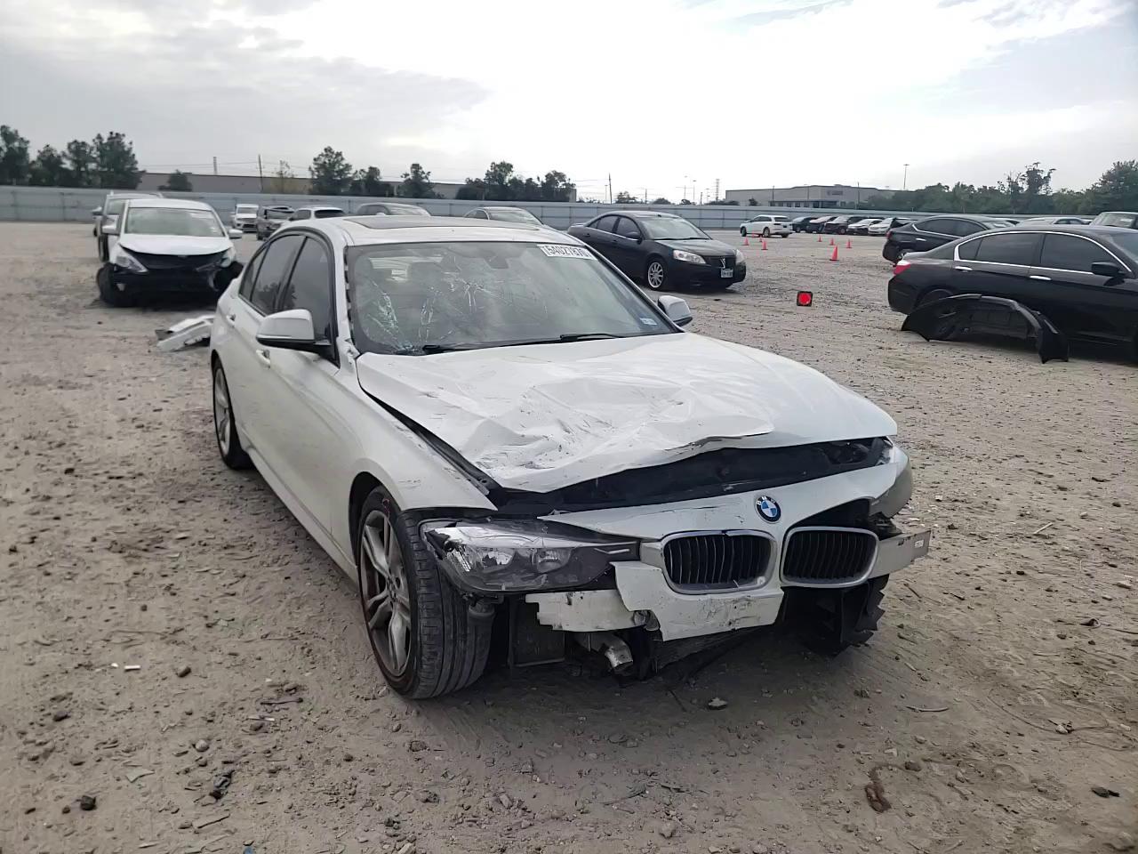 Photo 10 VIN: WBA3C1C57EK113647 - BMW 328 I SULE 