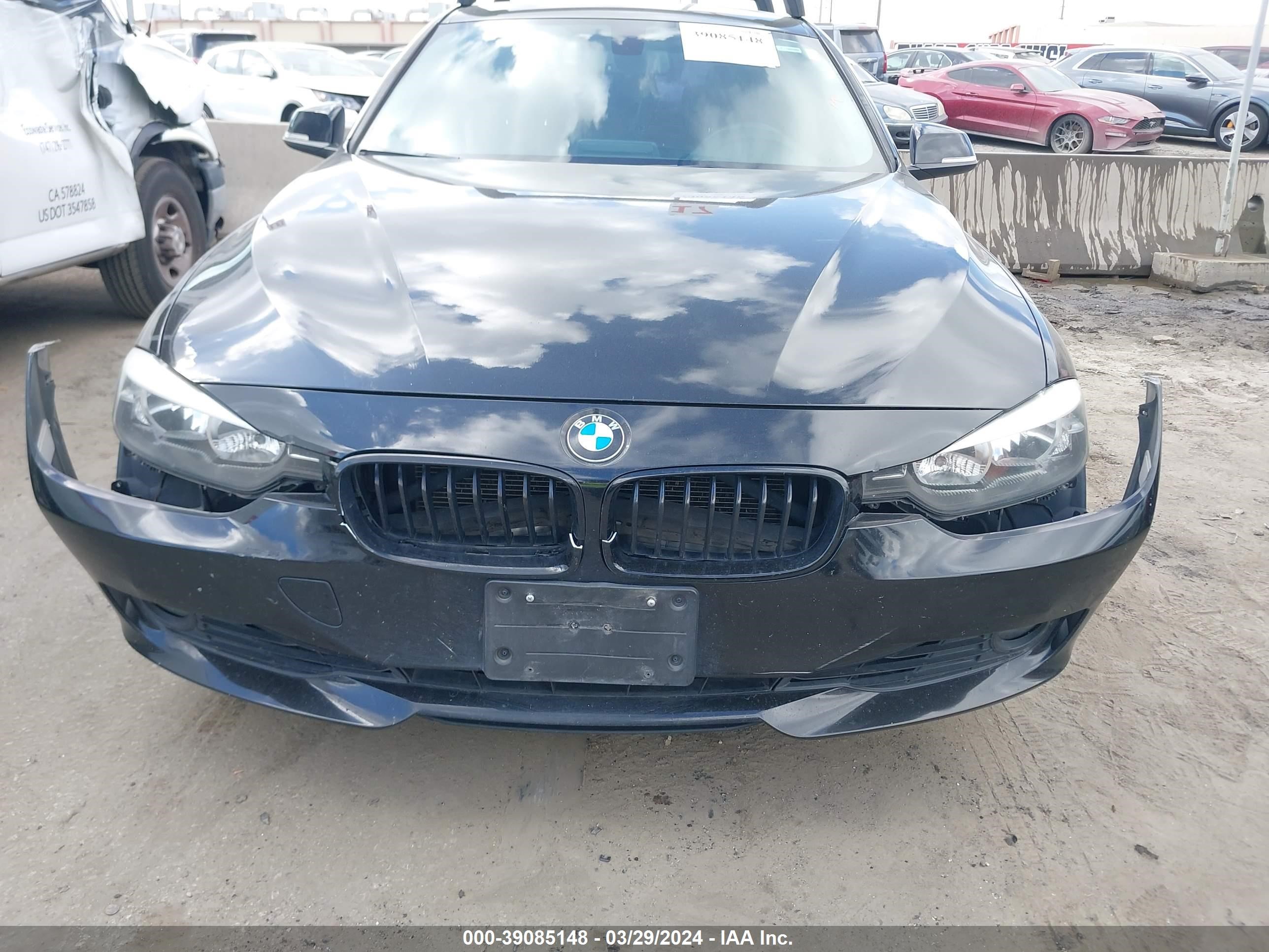 Photo 5 VIN: WBA3C1C57EK117018 - BMW 3ER 