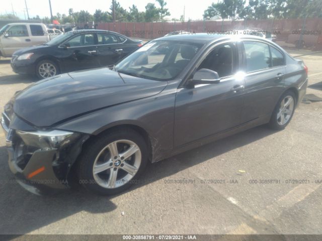 Photo 1 VIN: WBA3C1C57FK118588 - BMW 3 