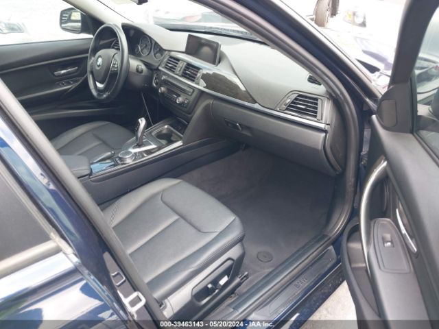 Photo 4 VIN: WBA3C1C57FK120809 - BMW 328I 