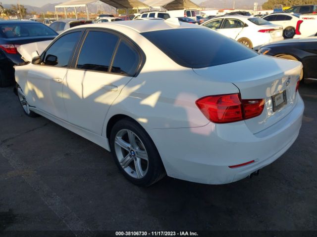 Photo 2 VIN: WBA3C1C57FK121295 - BMW 328I 