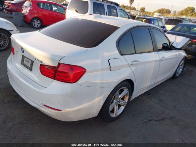 Photo 3 VIN: WBA3C1C57FK121295 - BMW 328I 