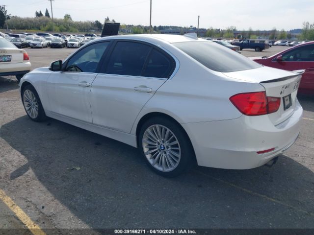 Photo 2 VIN: WBA3C1C58CF434103 - BMW 328I 