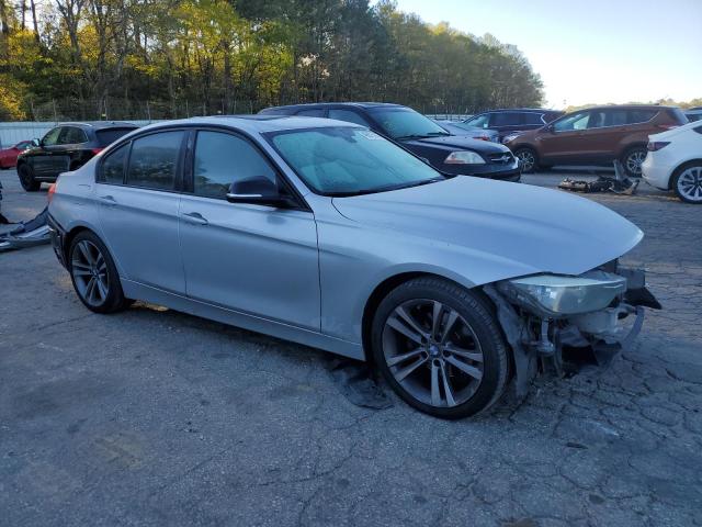 Photo 3 VIN: WBA3C1C58CF434277 - BMW 3 SERIES 