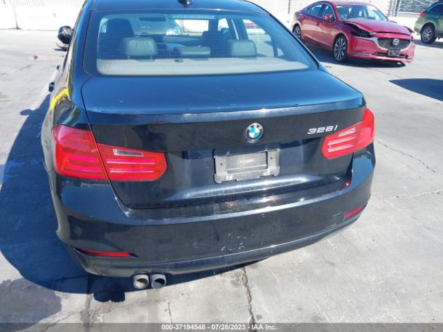 Photo 5 VIN: WBA3C1C58DF436564 - BMW 328I 