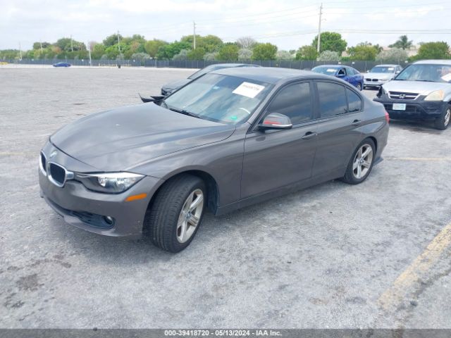 Photo 1 VIN: WBA3C1C58DF438993 - BMW 328I 