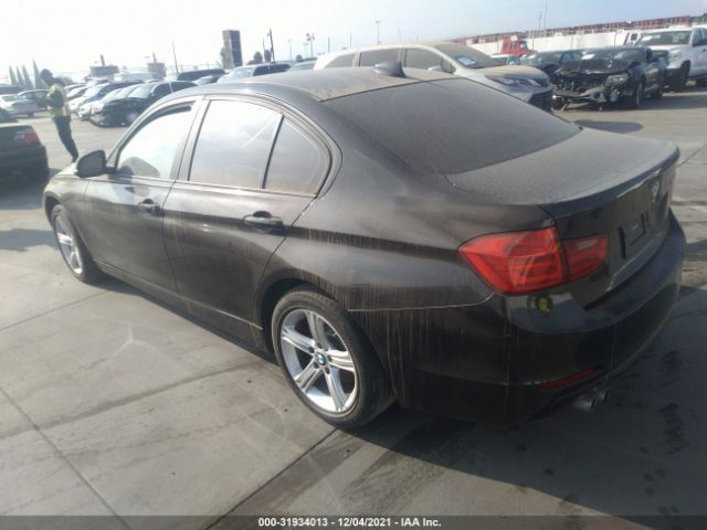 Photo 2 VIN: WBA3C1C58DF444289 - BMW 3 