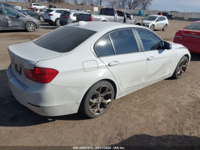 Photo 3 VIN: WBA3C1C58EK109011 - BMW 328I 