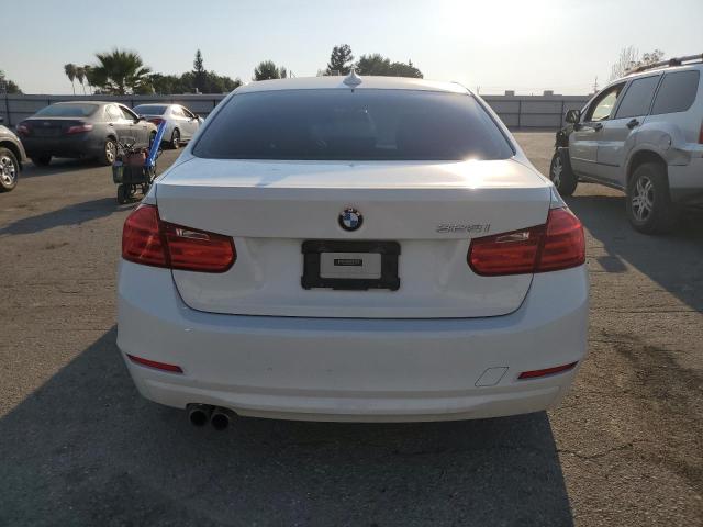 Photo 5 VIN: WBA3C1C58FK120897 - BMW 3 SERIES 