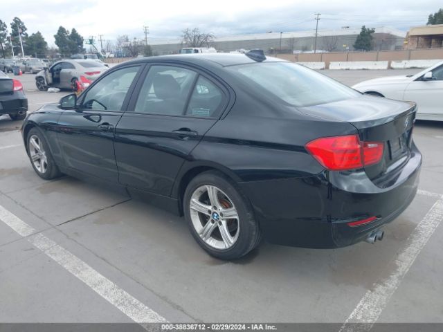 Photo 2 VIN: WBA3C1C58FK121080 - BMW 328I 