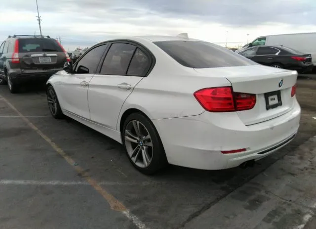 Photo 2 VIN: WBA3C1C59CF432652 - BMW 3 SERIES 