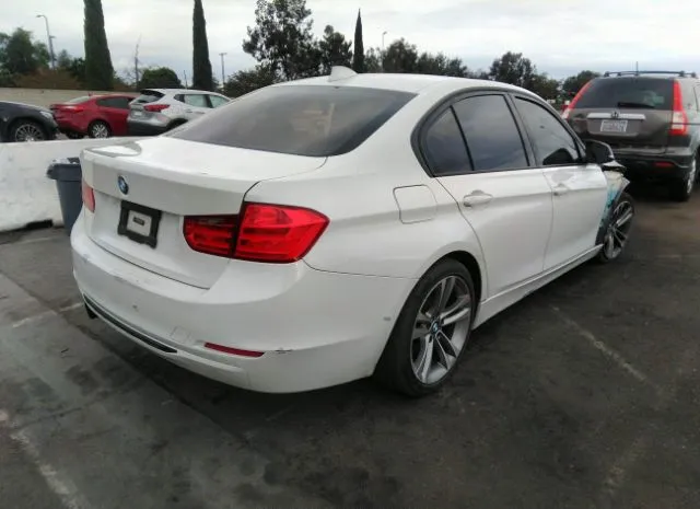 Photo 3 VIN: WBA3C1C59CF432652 - BMW 3 SERIES 