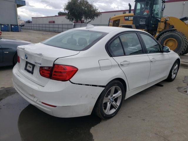 Photo 2 VIN: WBA3C1C59DF441465 - BMW 3 SERIES 