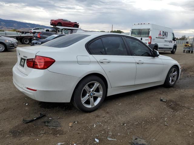 Photo 2 VIN: WBA3C1C5XDF439806 - BMW 3 SERIES 