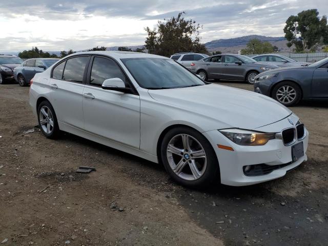 Photo 3 VIN: WBA3C1C5XDF439806 - BMW 3 SERIES 