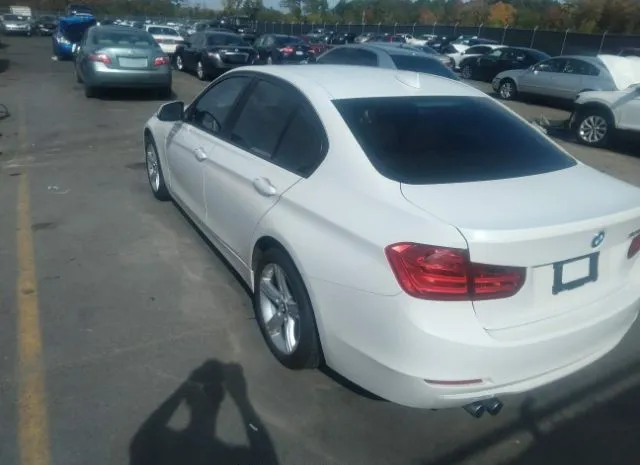 Photo 2 VIN: WBA3C1C5XEK106448 - BMW 3 SERIES 