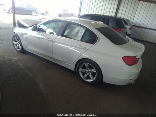 Photo 2 VIN: WBA3C1C5XFK118472 - BMW 3 