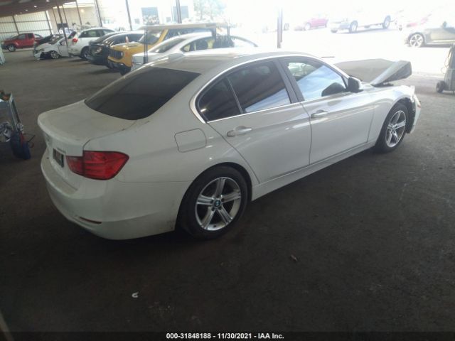 Photo 3 VIN: WBA3C1C5XFK118472 - BMW 3 